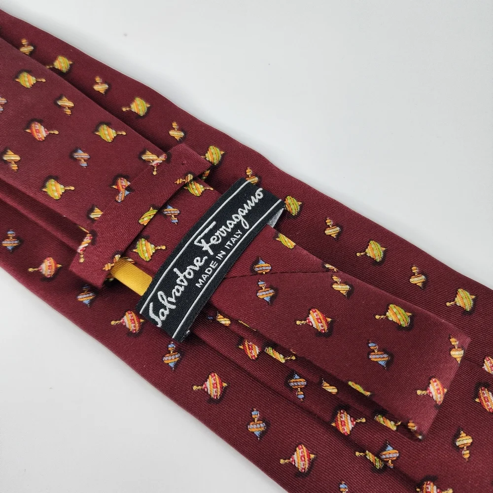 SALVATORE FERRAGAMO Red Tops Silk Tie.